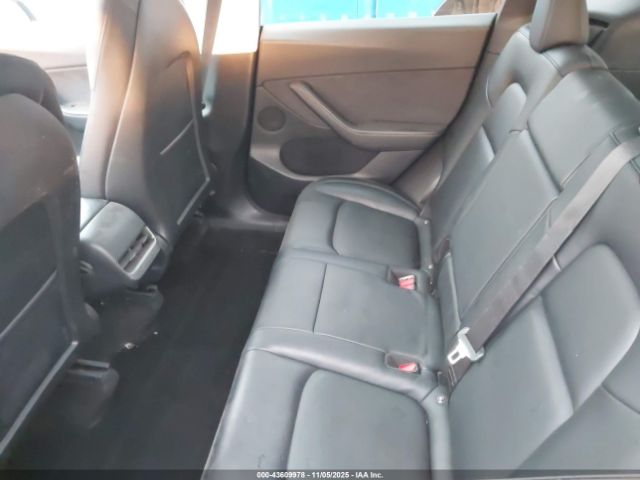 2021 TESLA MODEL Y 5YJYGDEE2MF222671 Photo 7