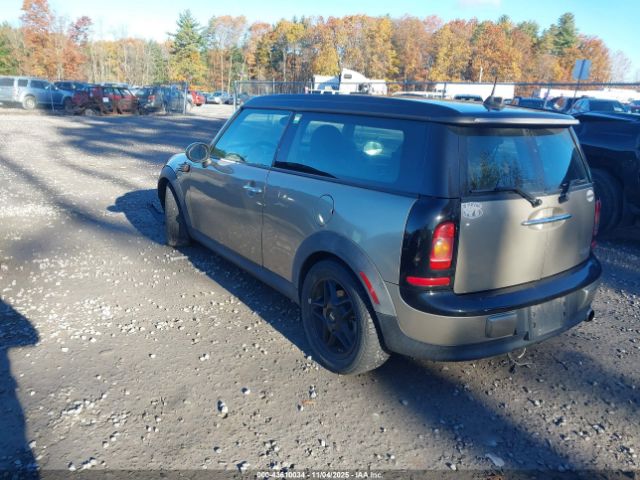 2010 MINI COOPER CLUBMAN WMWML3C56ATX37508 Photo 2