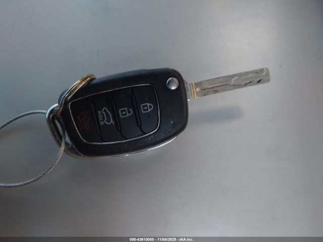 2018 HYUNDAI TUCSON KM8J3CA49JU778804 Photo 10