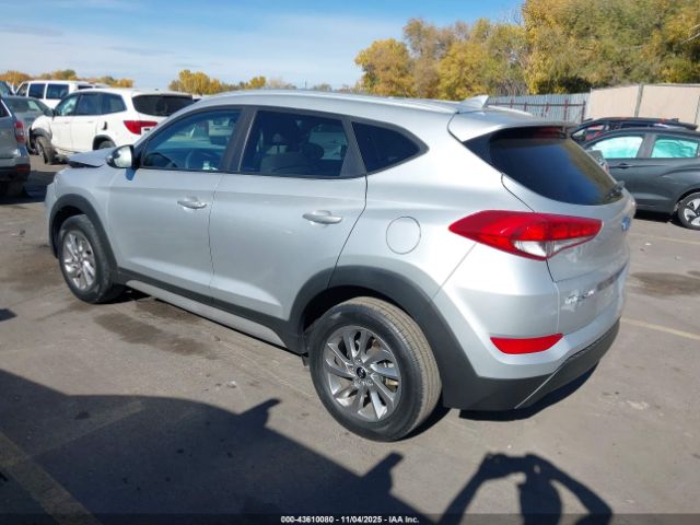2018 HYUNDAI TUCSON KM8J3CA49JU778804 Photo 2