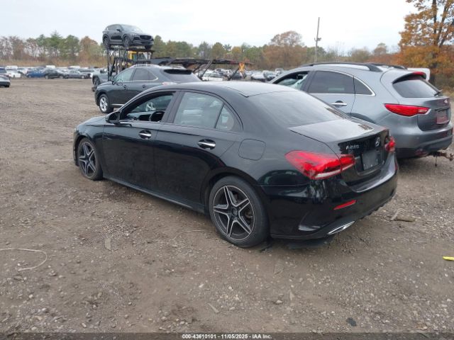 2019 MERCEDES-BENZ A 220 WDD3G4FB5KW019822 Photo 2