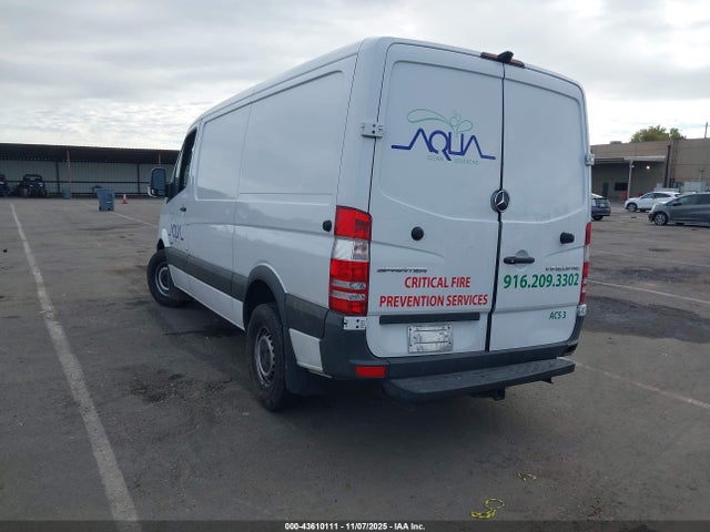Mercedes-Benz Sprinter 2500 Normal Roof 2015 WD3PE7CC3FP109805 Image 3