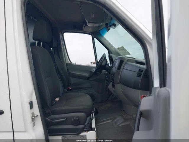 Mercedes-Benz Sprinter 2500 Normal Roof 2015 WD3PE7CC3FP109805 Image 5