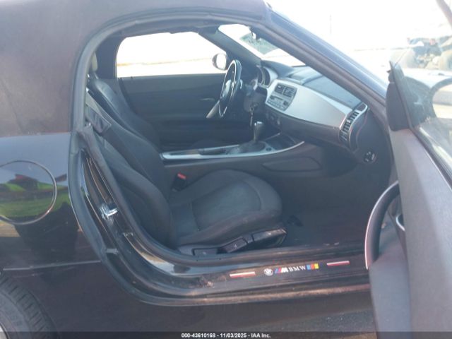 2006 BMW Z4 4USBU33506LW68338 Photo 4