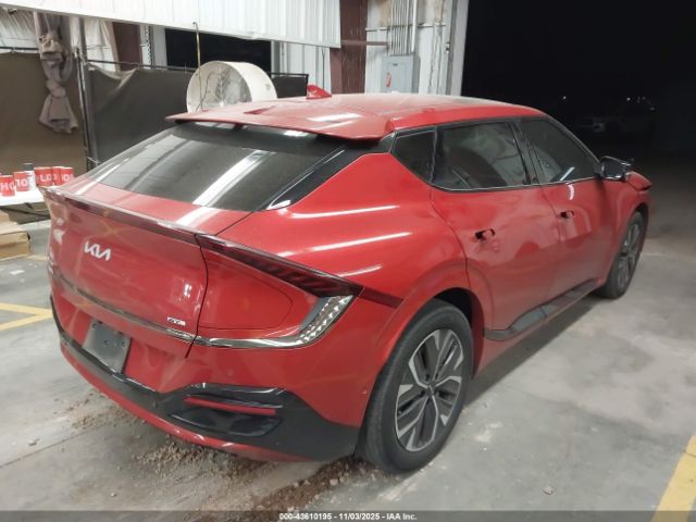 2022 KIA EV6 KNDC44LA7N5063667 Photo 3