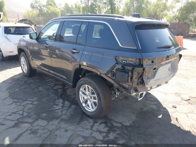 1C4RJHAGXSC308292 Jeep Grand Cherokee Laredo X 4x4