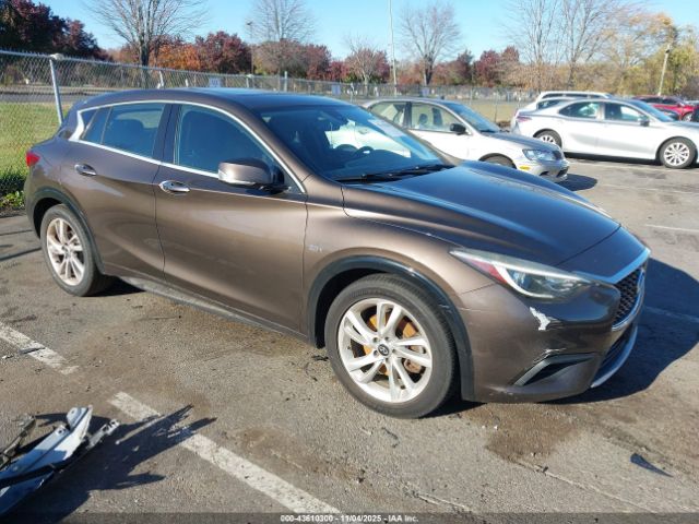 2017 INFINITI QX30 SJKCH5CP2HA036139