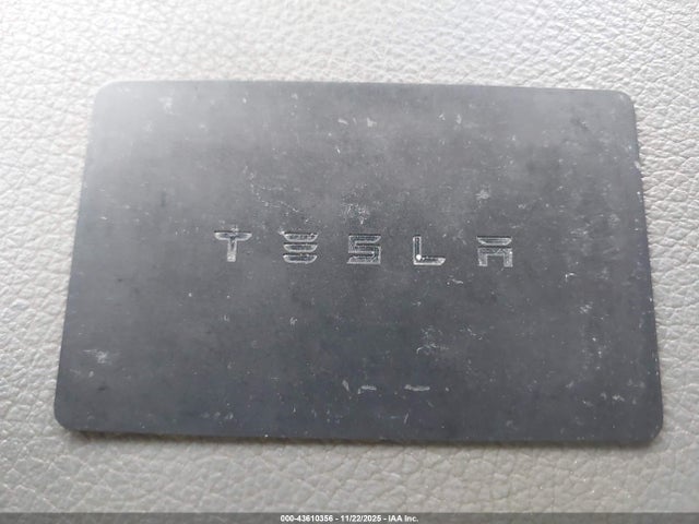 2018 TESLA MODEL 3 5YJ3E1EA3JF076207 Photo 10