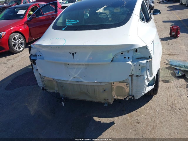 2018 TESLA MODEL 3 5YJ3E1EA3JF076207 Photo 5