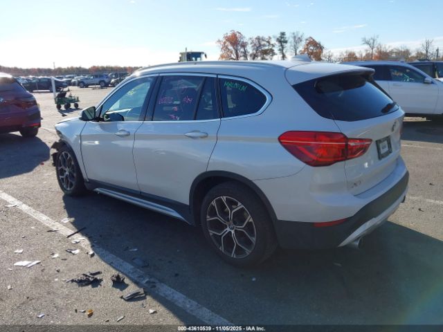 2022 BMW X1 WBXJG9C03N5V21453 Photo 2