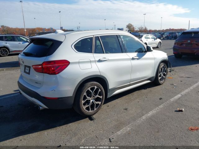 2022 BMW X1 WBXJG9C03N5V21453 Photo 3