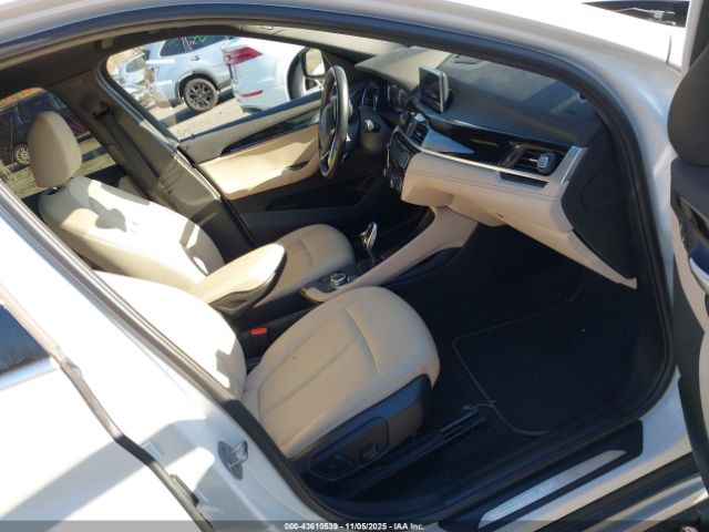 2022 BMW X1 WBXJG9C03N5V21453 Photo 4