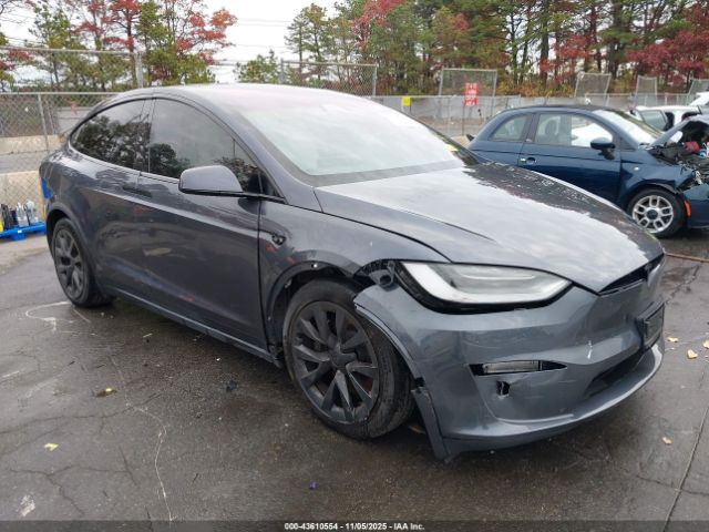2022 TESLA MODEL X 7SAXCDE53NF341129