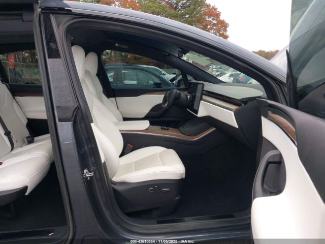 2022 TESLA MODEL X 7SAXCDE53NF341129 Photo 4