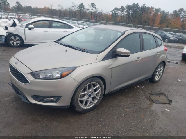 2015 FORD FOCUS 1FADP3K22FL336131 Photo 1