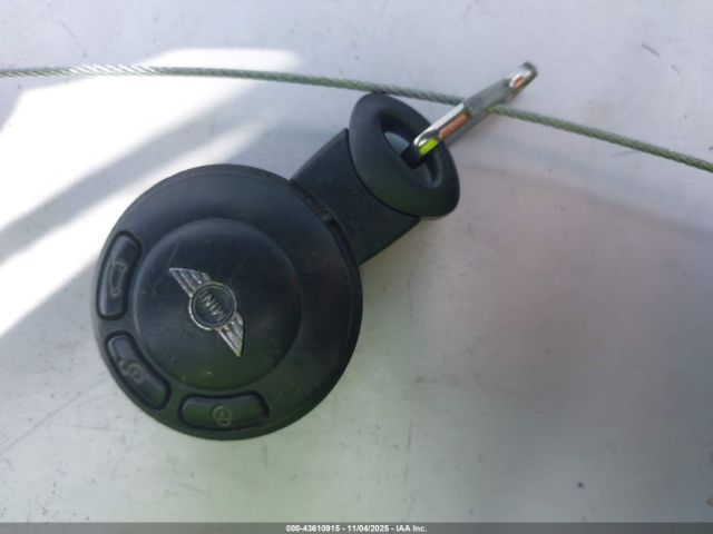 2011 MINI COOPER S WMWZP3C56BTX84436 Photo 10