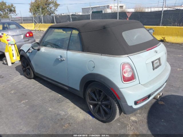 2011 MINI COOPER S WMWZP3C56BTX84436 Photo 2