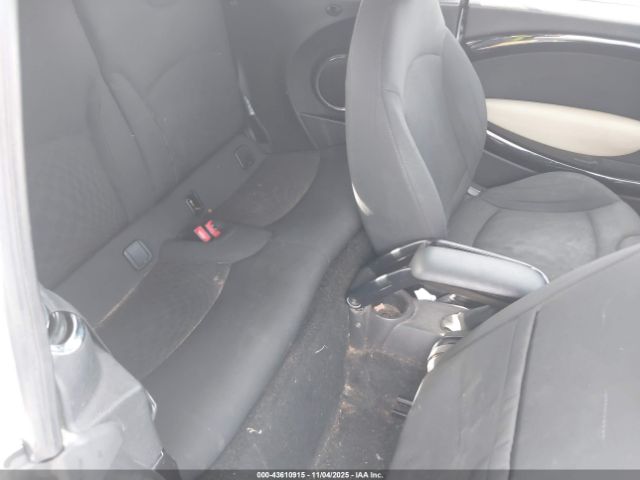 2011 MINI COOPER S WMWZP3C56BTX84436 Photo 7