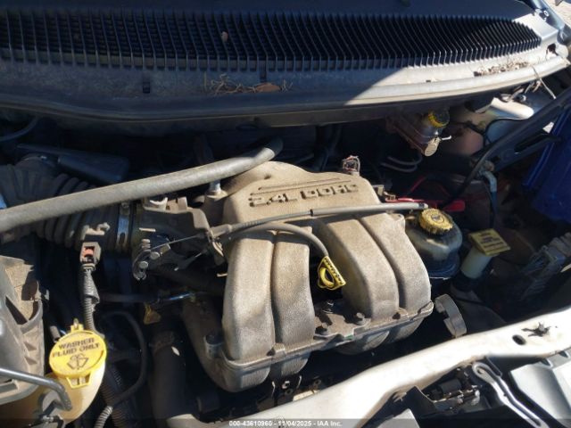 2002 CHRYSLER VOYAGER 1C4GJ25BX2B552565 Photo 9