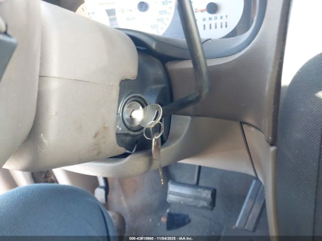 2002 CHRYSLER VOYAGER 1C4GJ25BX2B552565 Photo 10