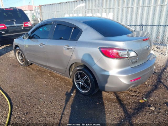 2013 MAZDA MAZDA3 JM1BL1TF9D1767688 Photo 2