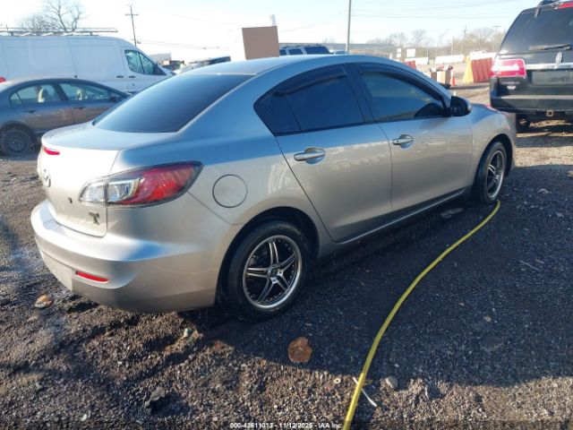 2013 MAZDA MAZDA3 JM1BL1TF9D1767688 Photo 3