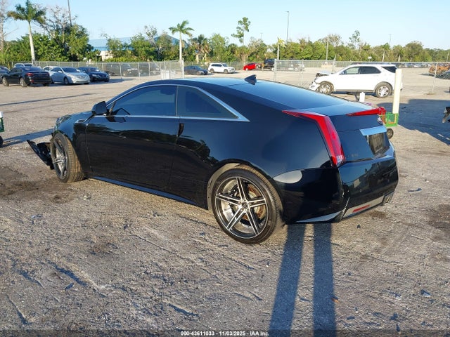2011 CADILLAC CTS 1G6DJ1ED2B0136023 Photo 2