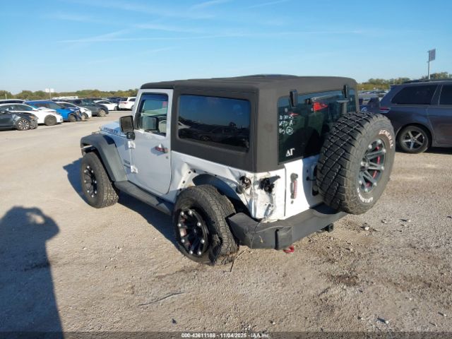 2015 JEEP WRANGLER 1C4AJWAG5FL610404 Photo 2
