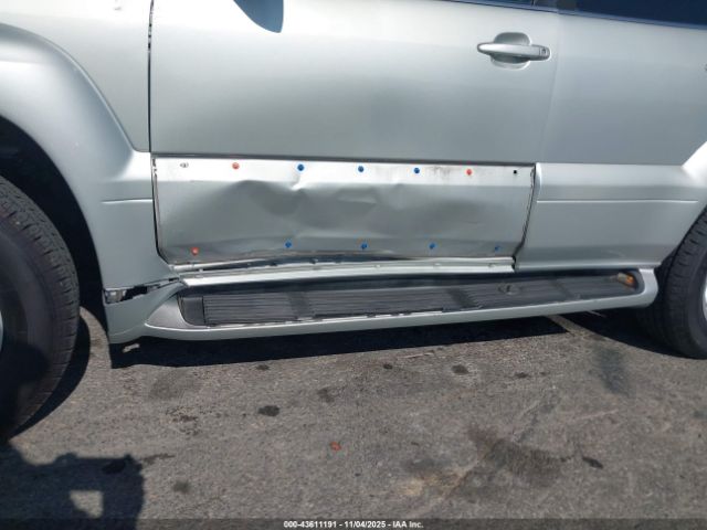 2004 LEXUS GX 470 JTJBT20X140060624 Photo 5