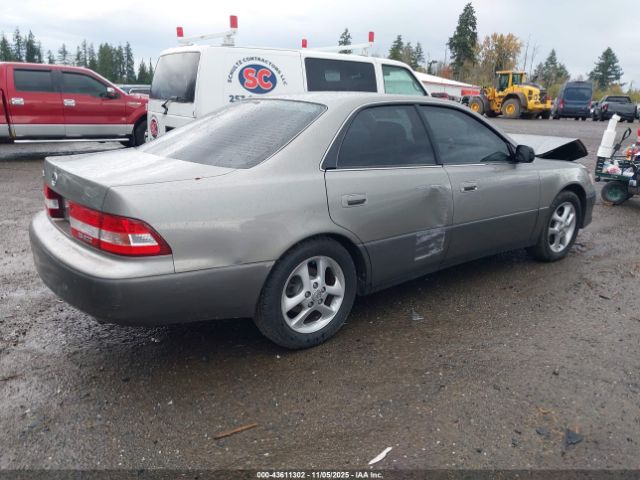 2000 LEXUS ES 300 JT8BF28G4Y0247634 Photo 3