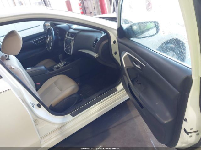 2016 NISSAN ALTIMA 1N4AL3AP5GC272759 Photo 4