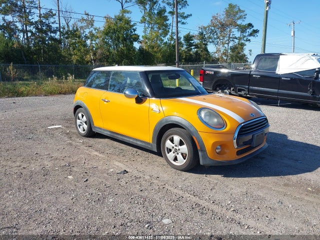 2016 MINI HARDTOP WMWXP5C53G3B14095 Photo 0