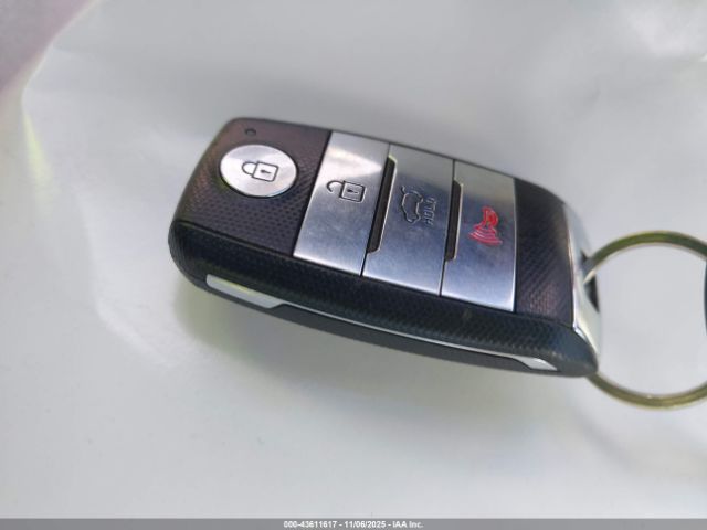 2017 KIA NIRO KNDCE3LCXH5069511 Photo 10