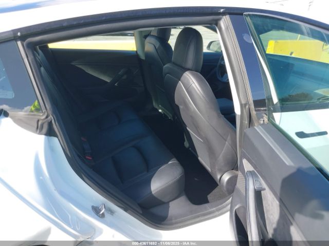 2021 TESLA MODEL 3 5YJ3E1EA9MF930461 Photo 7