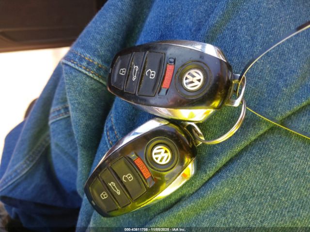 2011 VOLKSWAGEN TOUAREG WVGFK9BP5BD005852 Photo 10