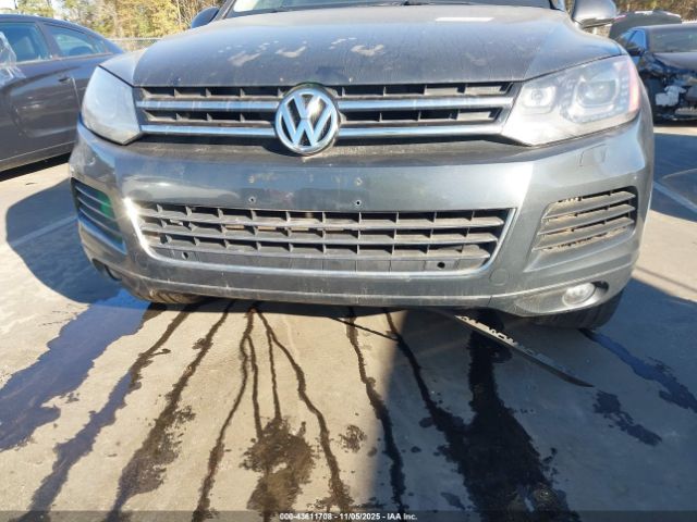 2011 VOLKSWAGEN TOUAREG WVGFK9BP5BD005852 Photo 5