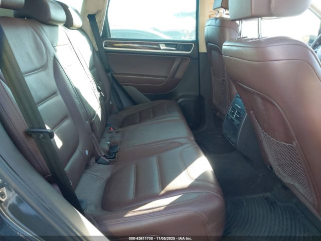 2011 VOLKSWAGEN TOUAREG WVGFK9BP5BD005852 Photo 7