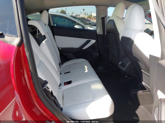 2021 TESLA MODEL Y 5YJYGDEF6MF076249 Photo 7