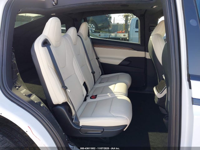 2026 TESLA MODEL X 7SAXCDE55TF474455 Photo 7