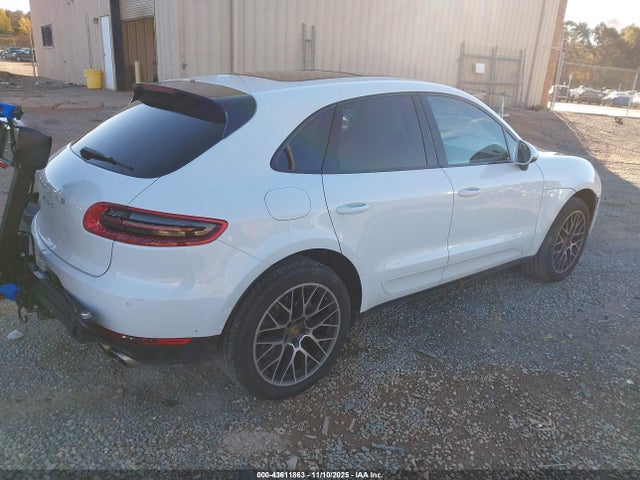 2018 PORSCHE MACAN WP1AB2A58JLB33897 Photo 3