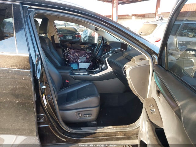 JTJYARBZ3J2105246 Lexus NX 300