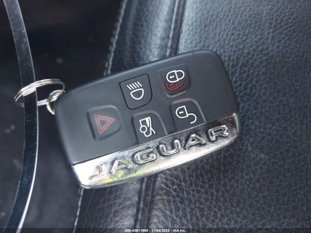 2015 JAGUAR XF SAJWA0F73F8U63466 Photo 10