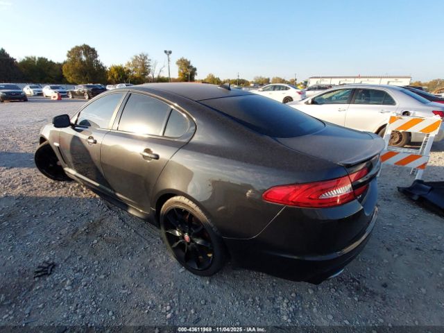 2015 JAGUAR XF SAJWA0F73F8U63466 Photo 2
