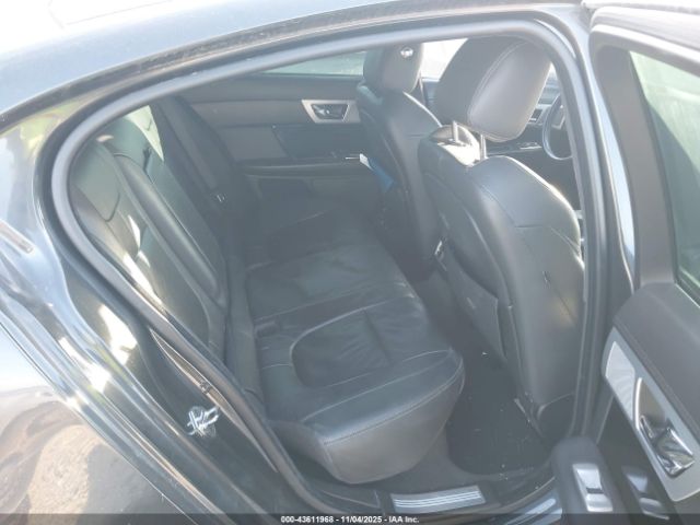 2015 JAGUAR XF SAJWA0F73F8U63466 Photo 7