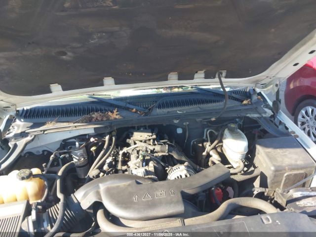 2004 GMC YUKON XL 1500 1GKEC16Z34J301925 Photo 9