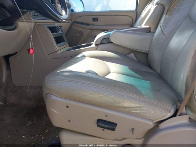 2004 GMC YUKON XL 1500 1GKEC16Z34J301925 Photo 4