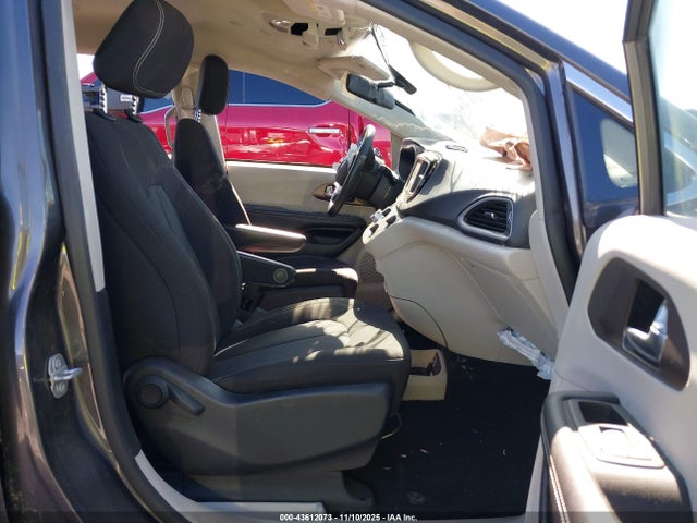 2021 Chrysler Voyager Lx მანქანა იყიდება აუქციონზე, vin: 2C4RC1CG5MR519733, აუქციონის ნომერი: 43612073