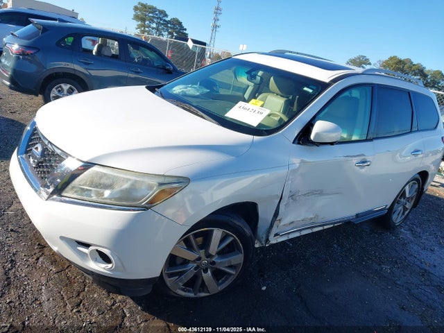 Продажа на аукционе авто 2014 Nissan Pathfinder Platinum, vin: 5N1AR2MN8EC652250, номер лота: 43612139