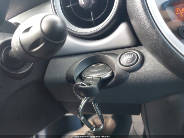 2011 MINI COOPER WMWSU3C54BT095862 Photo 10