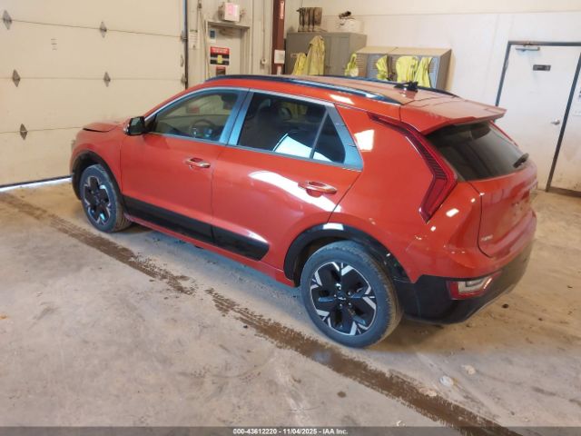 2023 KIA NIRO EV KNDCT3L11P5031636 Photo 2